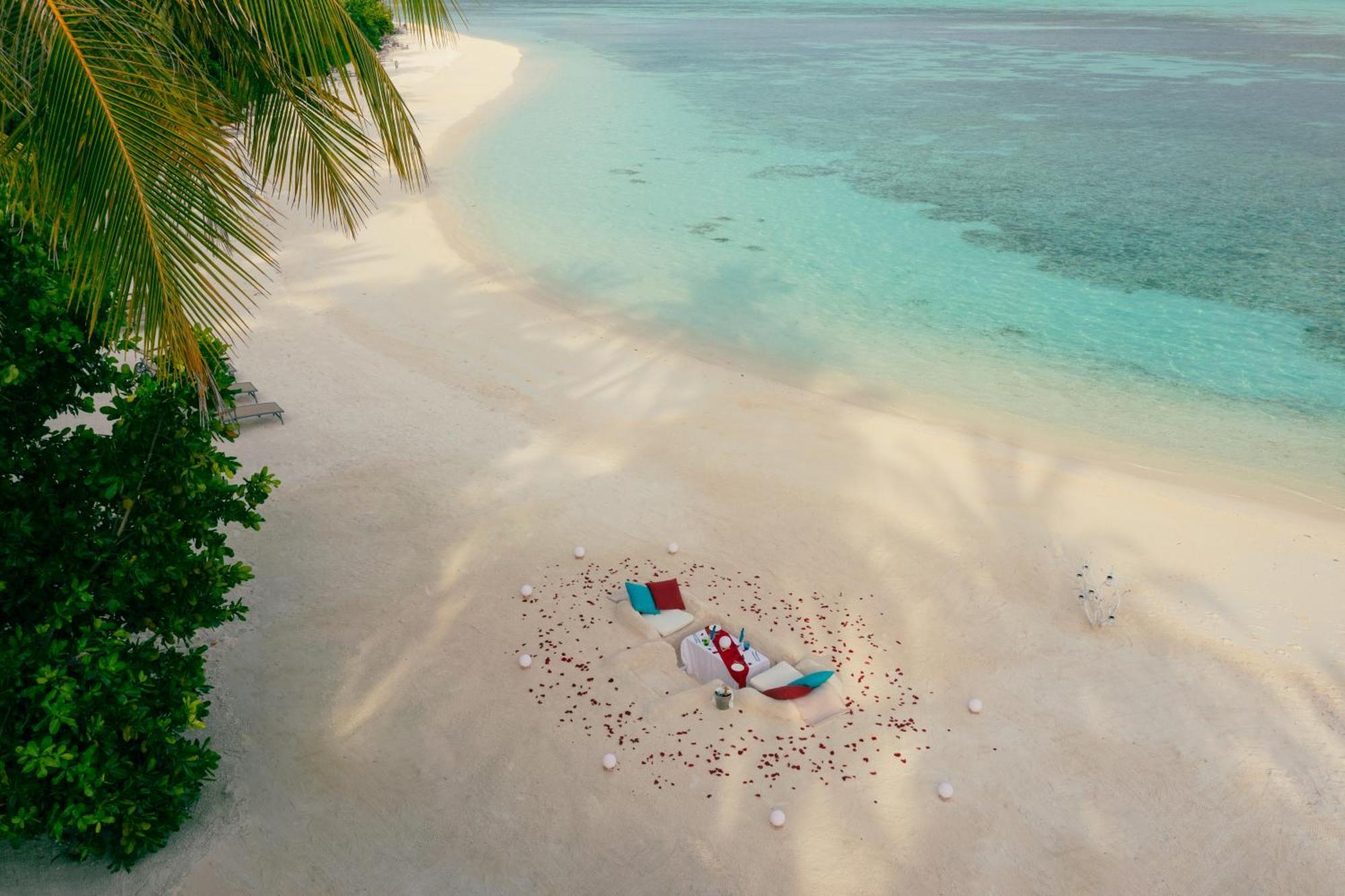 You & Me Maldives - Adults Only - Premium All-Inclusive Muravandhoo Exteriör bild